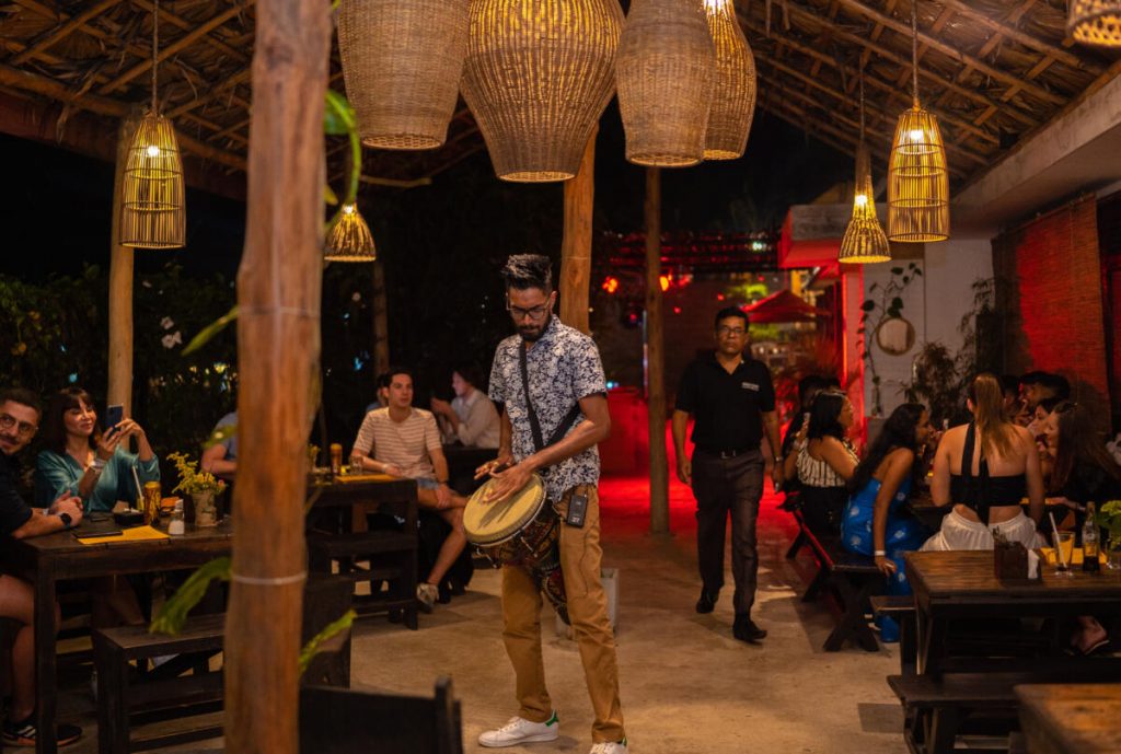Top 5 Kandy Restaurants Sri Lanka - Bucketlisting travel blog